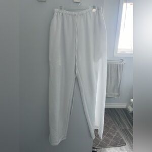 White baggy linen pants